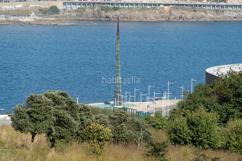 Foto a5bfe08e-3e64-49a5-8e76-4ea5dc24e8e3. Duplex con riscaldamento parcheggio in Los Rosales Coruña (A)