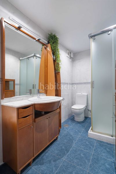 Foto c4a9b970-a930-427e-95cb-815eb59f8c35. Duplex con riscaldamento parcheggio in Los Rosales Coruña (A)