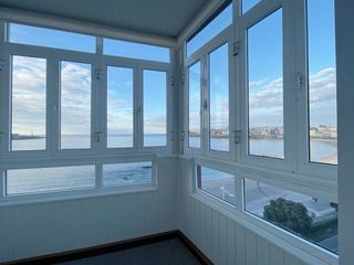 Lloguer Pis a San Pablo - Juan Flórez. Piso reformado con garaje y vistas al mar en modesta goicuría