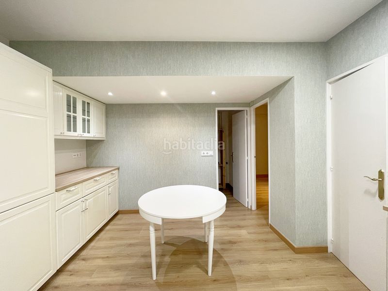 Foto 6a9a3ea2-7ecb-4c72-9fab-a67fdab78b8b. Rent flat with heating parking in San Pablo - Juan Flórez Coruña (A)