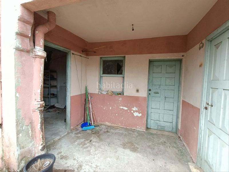 Foto b5408dc6-2c3f-40bb-8b59-a35892fc215a. Casa aparellada a Coruxo - Oia - Saiáns Vigo