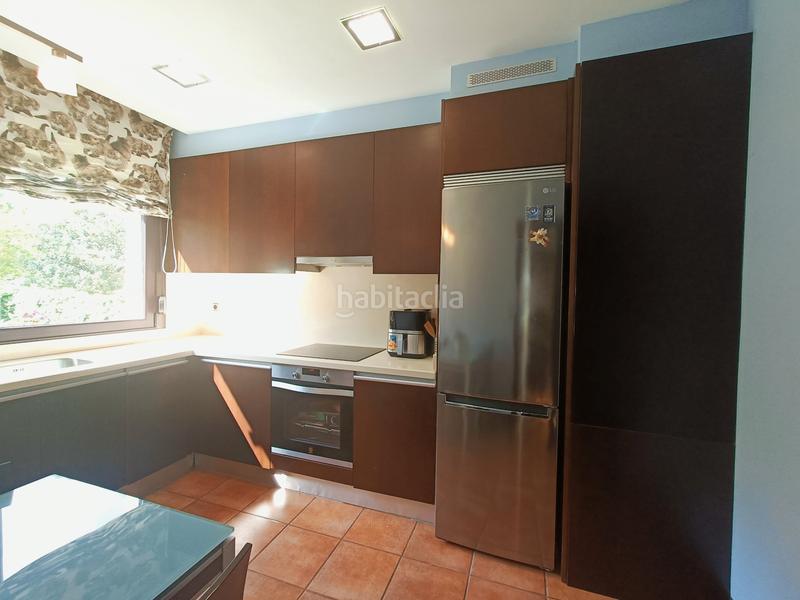 Foto 42343bd6-a01c-45ed-b41e-c098f7ae5d39. Chalet en Cabral - Candeán Vigo