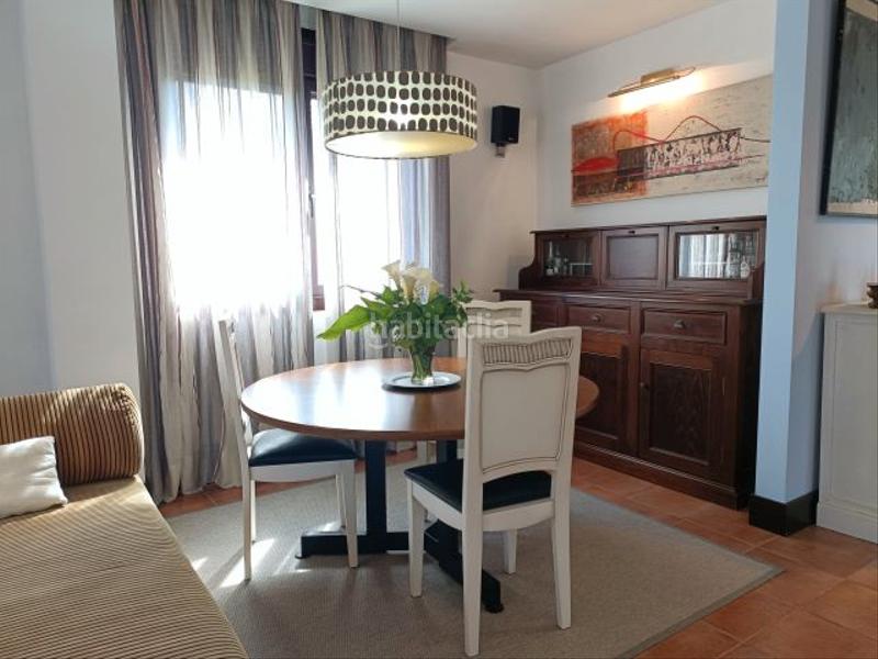 Foto 690a2d3c-ca41-4ee5-a723-62054f4e2972. Chalet en Cabral - Candeán Vigo