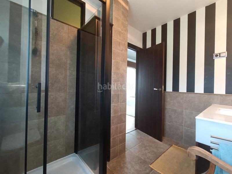 Foto ae5aa762-441a-4ca2-b27d-d9bf6ec56e0c. Chalet en Cabral - Candeán Vigo