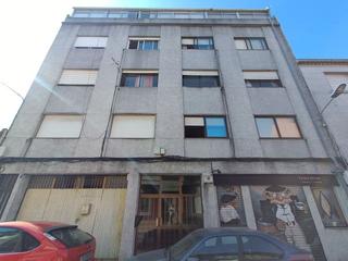 Pis  Ra devesa santa tegra. Piso a refomar muy luminoso