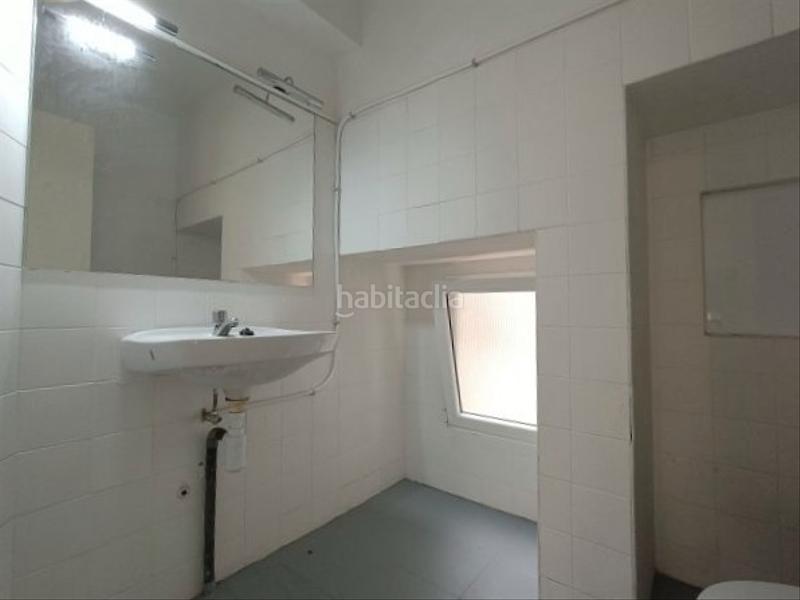 Foto 6bd72474-6733-416b-9c86-f579b9931014. Affitto locale commerciale in Centro - Areal Vigo