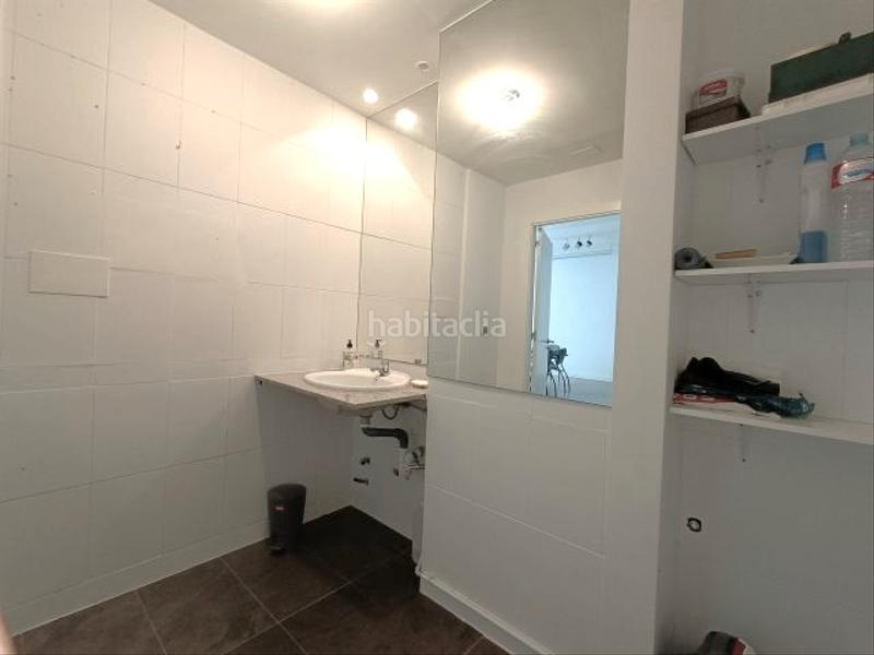Foto daf2b274-a70b-45d6-9f23-b93a53b6c702. Alquiler local comercial local centrico. próximoa puerta do sol en Vigo