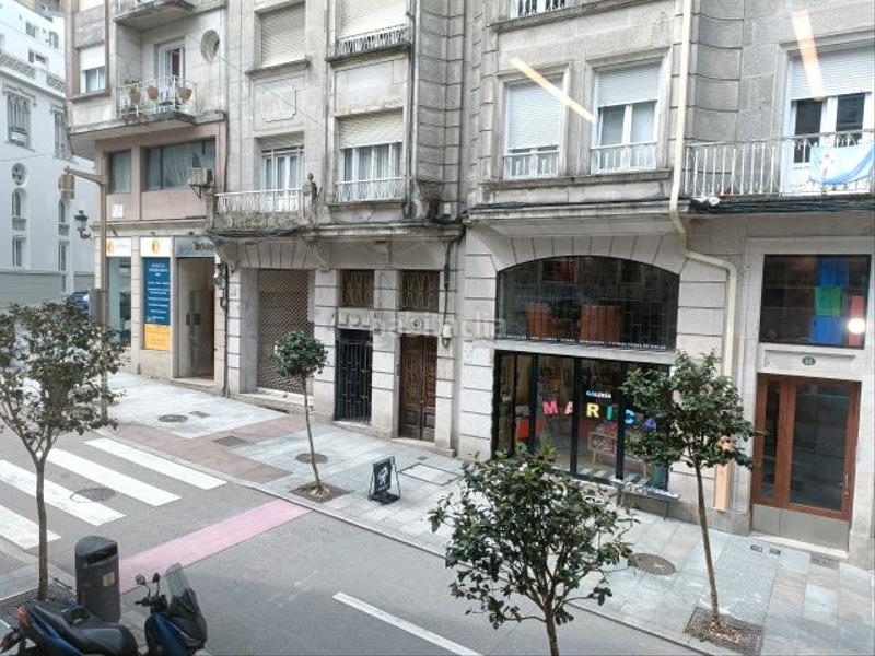 Foto f0602d4b-4048-4d26-a72e-7944ef419cca. Alquiler local comercial local centrico. próximoa puerta do sol en Vigo
