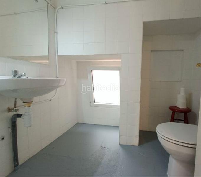 Foto b706489f-dead-4328-9a76-36373afdf413. Location local commercial dans Centro - Areal Vigo