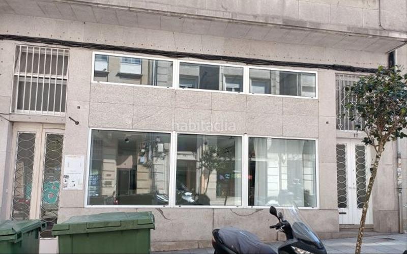 Foto ef6b0cf1-aed9-414d-be30-c1c4e433fe59. Location local commercial dans Centro - Areal Vigo