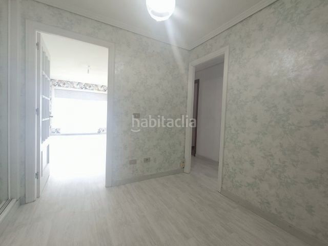 Foto 08d24592-e45c-469f-8241-7986986daeb8. Pis amb calefacció aparcament a Teis Vigo