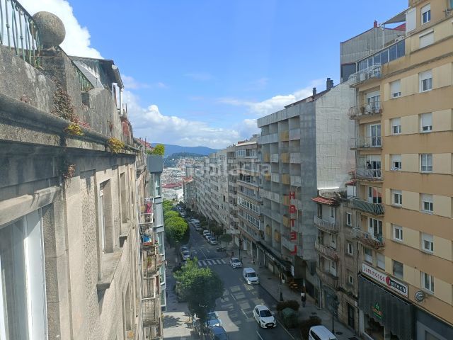 Foto 3c429d56-b6fa-4947-b6c7-f11c5fae4157. Pis amb calefacció aparcament a Plaza España - Corte Inglés Vigo