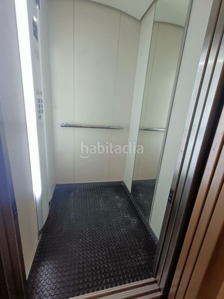 Foto 52bed0f2-291d-4a5b-add9-a06a51e459b6. Pis amb calefacció aparcament a Plaza España - Corte Inglés Vigo
