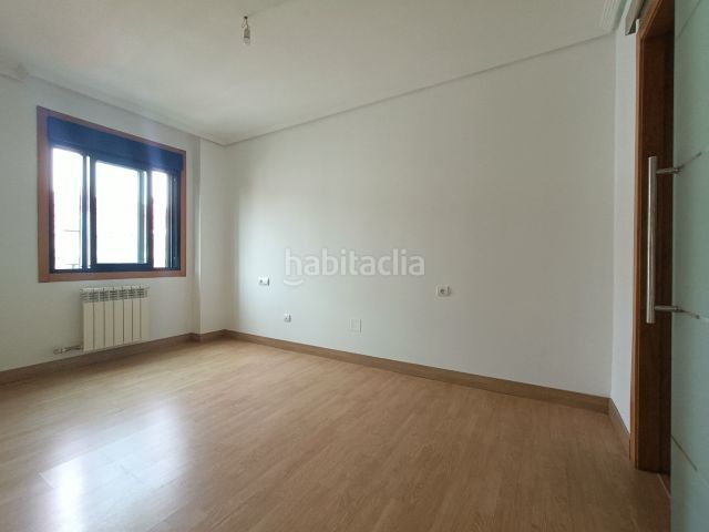 Foto 2b78fae8-aa4f-4d43-b981-16d98c196ce6. Flat with heating parking in Lavadores Vigo
