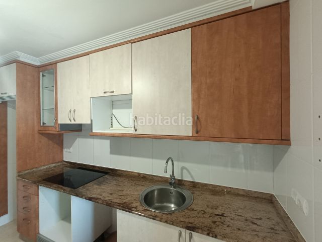 Foto 8a3d0642-f0a7-4943-bf46-d796d95669e7. Flat with heating parking in Lavadores Vigo