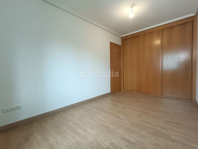 Foto dffc65ba-c554-42f1-b2d5-1b1187924ed5. Flat with heating parking in Lavadores Vigo