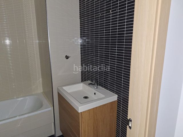 Foto 7dd73b8a-6ebb-4008-a9ec-874fa179b4c8. Pis amb aparcament a Baiona