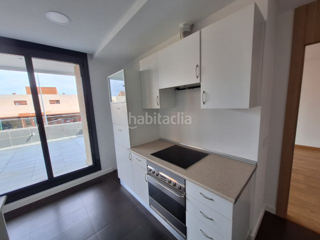 Foto c027ae44-71ae-4dd5-b3d2-44a4b45b53d6. Pis amb aparcament a Baiona