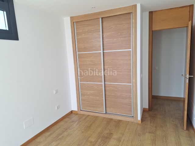 Foto 3027478d-96e7-4e63-826d-d6755fba256e. Pis amb aparcament a Baiona