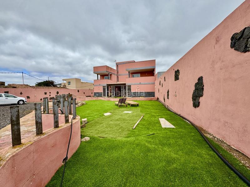 Foto 735657d5-d527-4219-b068-247f5de2ff9b. Casa amb aparcament a El Sobradillo Santa Cruz de Tenerife