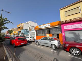 Local Comercial  Las palmeras. Edificio completo con dos locales  azotea y gran potencial de de