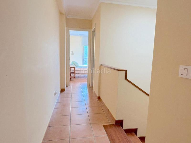 Foto 4c426f38-9184-44a2-a07c-7c992c87ac76. Dúplex  con terraza, vistas al mar y piscina, a solo 20 metros de la playa de la tejita en Granadilla de Abona