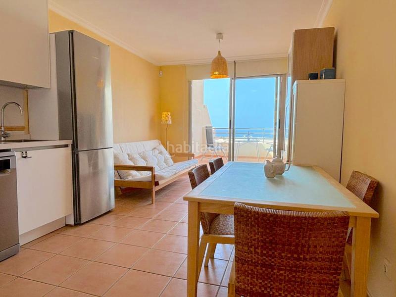 Foto 9041b53c-7586-4d1c-82da-d37e61992471. Dúplex  con terraza, vistas al mar y piscina, a solo 20 metros de la playa de la tejita en Granadilla de Abona