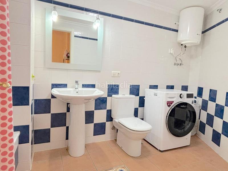 Foto b832ceb9-2932-4897-8f36-c66a71804053. Dúplex  con terraza, vistas al mar y piscina, a solo 20 metros de la playa de la tejita en Granadilla de Abona
