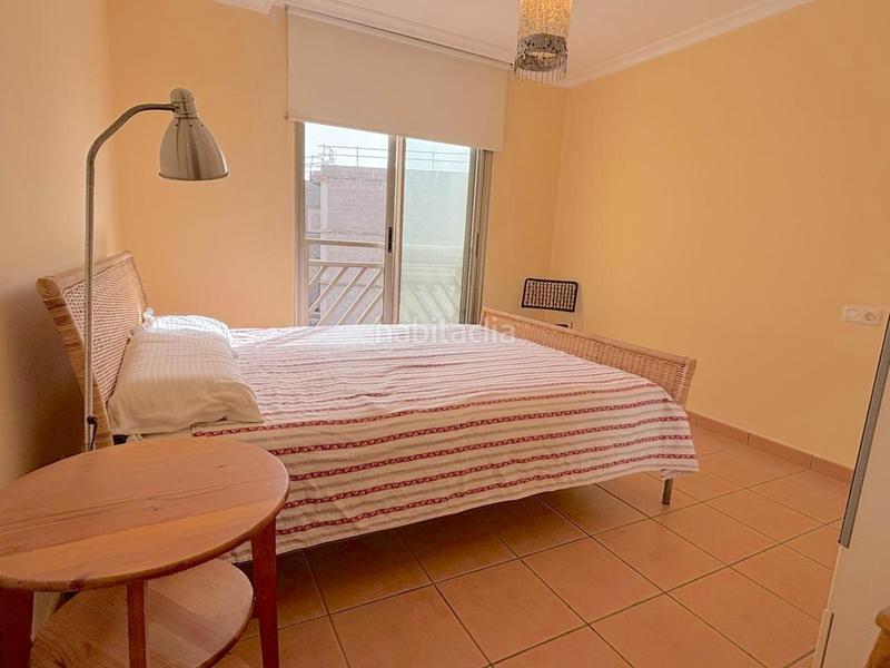 Foto c95ab70e-da1a-4091-b0a8-e1eee9ee1614. Dúplex  con terraza, vistas al mar y piscina, a solo 20 metros de la playa de la tejita en Granadilla de Abona
