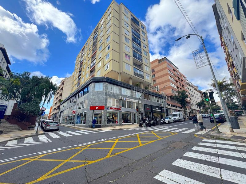 Piso  De castro. Piso amplio con garaje en zona plaza de la paz  santa cruz