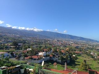 Haus  Humboldt. Casa independiente con piscina en urbanización humboldt  la orot
