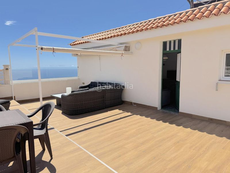Foto 0dc49394-7745-4fef-aabe-3ccf6fc4f8f8. Casa amb aparcament piscina a Araya Candelaria