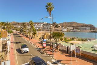 Local Comercial a Puerto Rico. Local en venta al lado de la playa de puerto rico