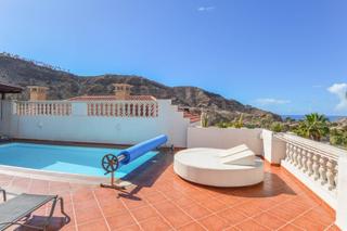 Xalet a Playa del Cura - Taurito. Fantástica villa de 5 dormitorios con piscina privada y vistas a