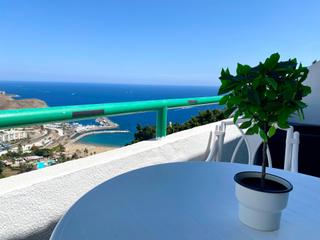 Apartamento en Puerto Rico. Apartamento en planta superior con amplia terraza y vistas panor