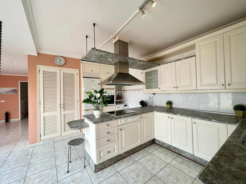 Foto d85c7c41-9044-4678-b372-26d6d4e21134. Casa adosada  en residencial San Fernando en San Bartolomé de Tirajana