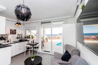 Piccolo appartamento  Avenida roque del este. Estudio renovado con vistas al mar en puerto rico