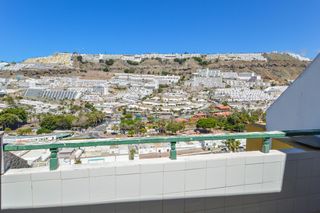 Appartement in Puerto Rico. Apartamento con vistas al mar y gran potencial de mejora en puer