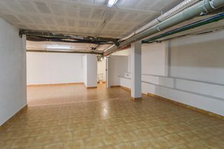 Rent Business premise in Arguineguín. Alquiler con opción a compra oportunidad única, gran almacén de