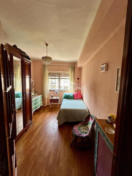 Foto 21b1c2dd-d12d-4f4c-83fe-0c0d06d7e1f9. Piso impresionante esquinazo en torres villarroel!!! en Salamanca