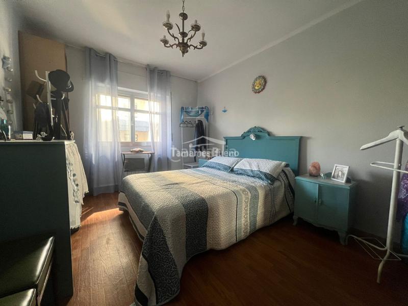 Foto 43845b57-0858-4108-bef3-bc2279244e48. Piso impresionante esquinazo en torres villarroel!!! en Salamanca