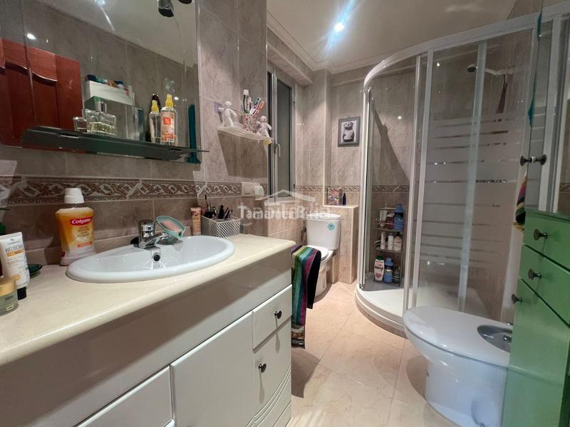 Foto 548b5c63-beb5-4901-9ca3-127186735563. Piso impresionante esquinazo en torres villarroel!!! en Salamanca