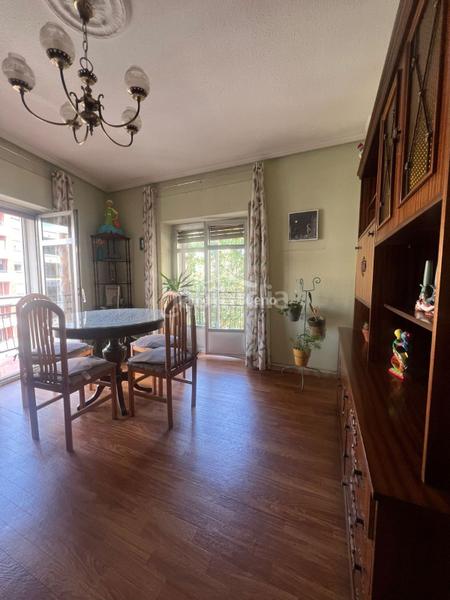 Foto 806d1992-45e8-4817-a925-1e18f57db98c. Piso impresionante esquinazo en torres villarroel!!! en Salamanca