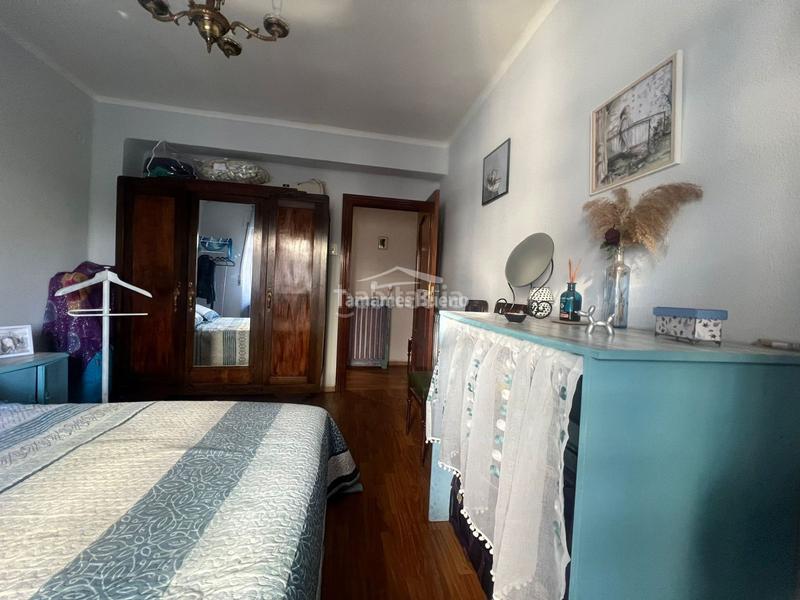 Foto fbda4cbd-28a0-4ec5-8e38-e6650ea12be7. Piso impresionante esquinazo en torres villarroel!!! en Salamanca