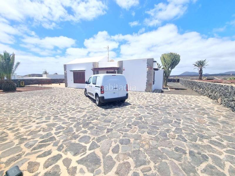 Foto aba09959-1ff0-4cb1-9e4b-f9df34e85a30. Chalet villa en venta , lanzarote en Yaiza pueblo Yaiza