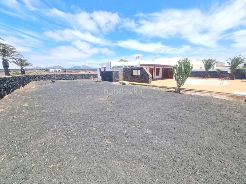 Foto f9a161cb-6197-449f-8a65-b6e0475b1155. Chalet villa en venta , lanzarote en Yaiza pueblo Yaiza