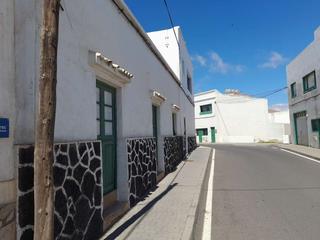 Casa adossada a Calle rubicón 78. Casa en venta en san bartolome, lanzarote [ref. 506217]