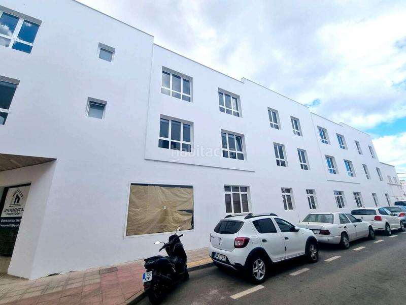 Foto d5e3f5af-bf17-4546-bd63-dd33c5a6dd6c. Piso en calle brasilia 32 piso en venta , lanzarote [ref. 561719] en Arrecife