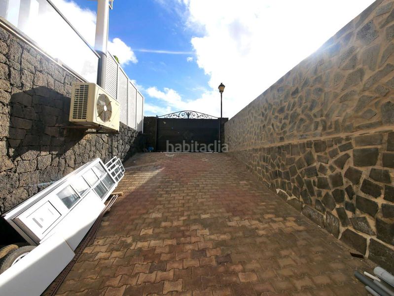 Foto 4913e3d6-e65c-40a3-8954-e8645d4c8f54. Casa amb aparcament piscina a Tahiche Teguise