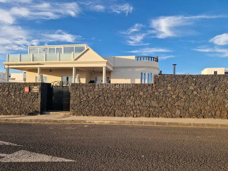 Foto 6c39f81f-1885-4726-93a2-d13b58b9cf32. Casa amb aparcament piscina a Tahiche Teguise